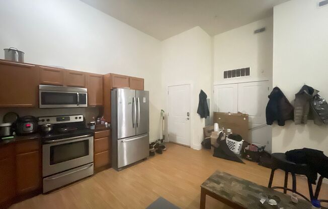 2 beds, 2 baths, $1,450, Unit Unit 02