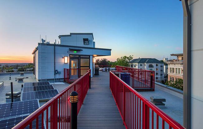 Modern Studio in the Heart of Capitol Hill