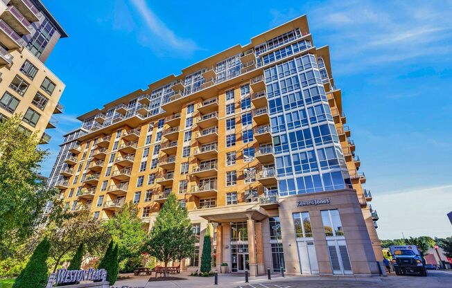625 N Segoe Rd #208