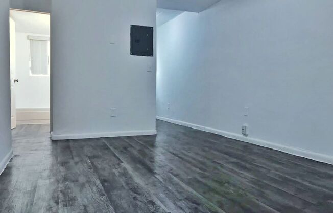 2 beds, 1 bath, 750 sqft, $1,650, Unit 5250-7