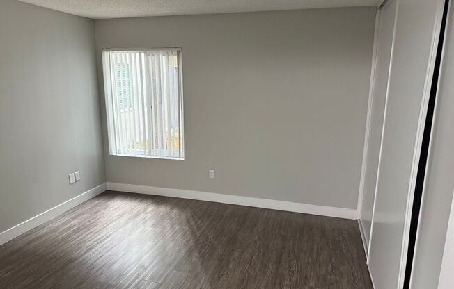 2 beds, 1.5 baths, 893 sqft, $2,395, Unit F11