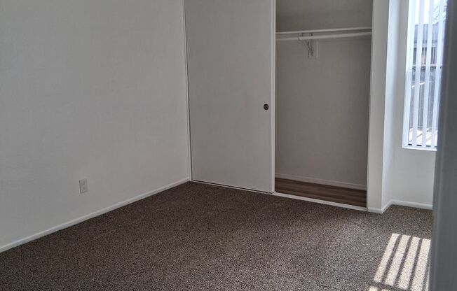 2 beds, 2 baths, 836 sqft, $2,400, Unit 262