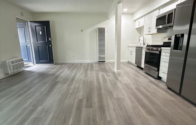 1 bed, 1 bath, 525 sqft, $1,925, Unit 9165-2