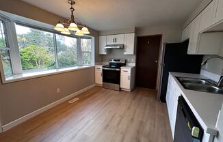 2 beds, 1 bath, $1,950