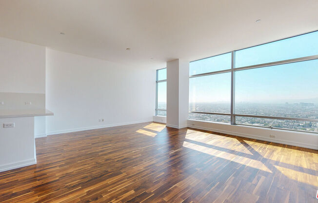 2 beds, 3 baths, 1,800 sqft, $6,750, Unit 32D