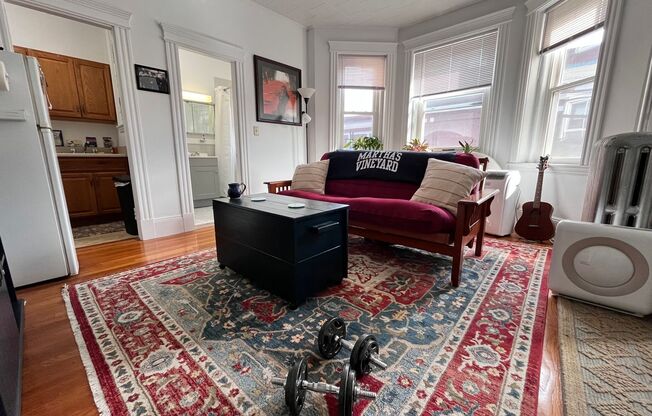 Studio, 1 bath, 475 sqft, $2,500, Unit 44