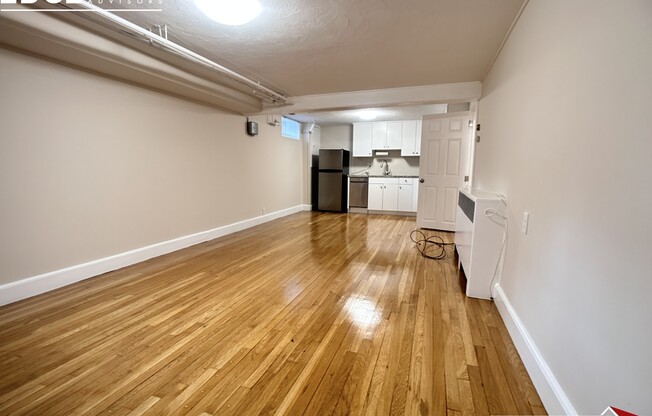 10 E BLVD RD