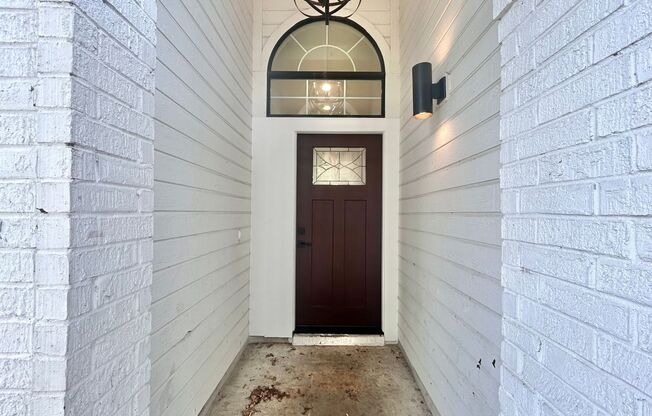 Beautiful 3/BR 2.5/BA Home with Modern Finishes and Spacious Comfort!