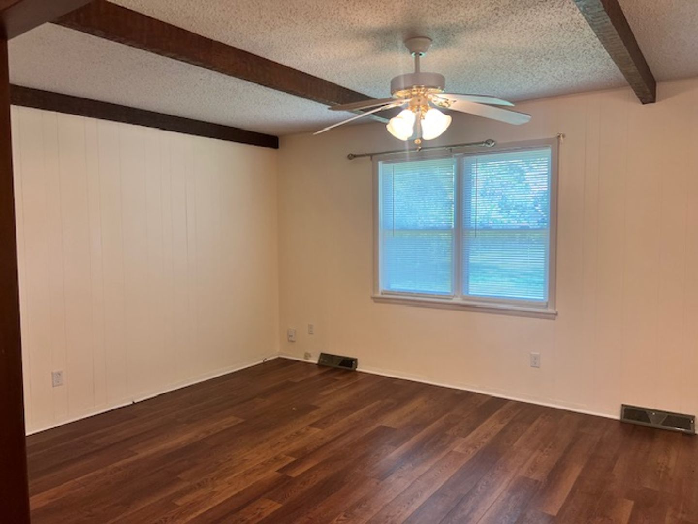 Updated 3 bedroom home near Bass Pro