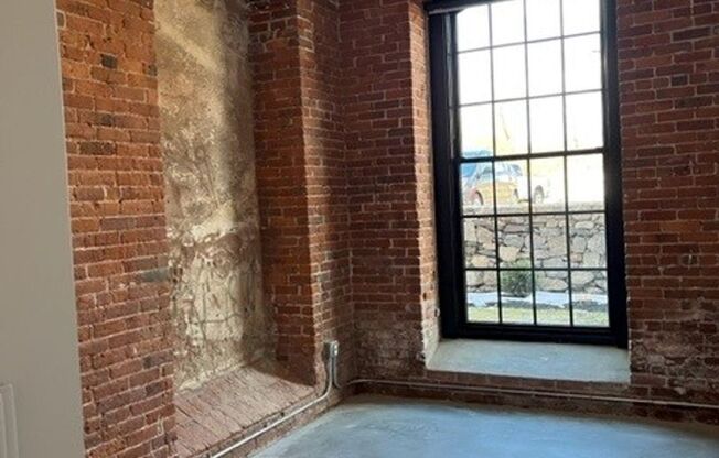 1 bed, 1 bath, 581 sqft, $1,675, Unit 1105