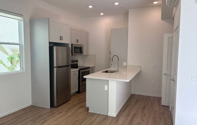 Division & Highland Rowhomes