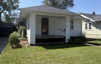 212 ALDERSON AVE