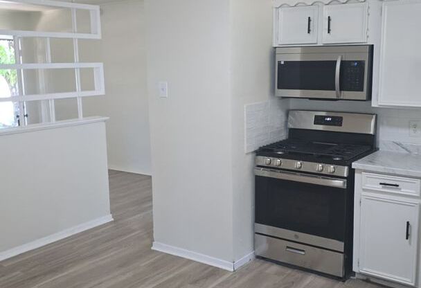 3 beds, 1.5 baths, $1,900