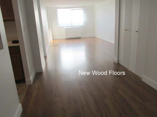 1 bed, 1 bath, 700 sqft, $2,700, Unit 17D