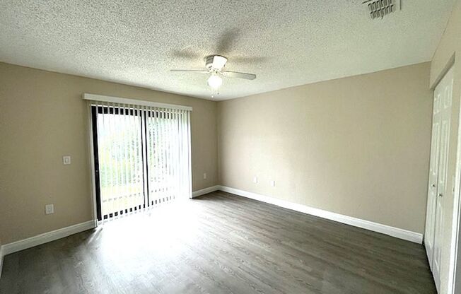 2 beds, 2 baths, $1,600, Unit Unit 204