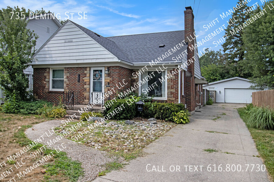 735 DEMING ST SE
