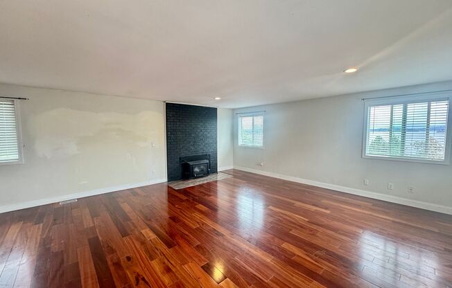 Must See Home!!