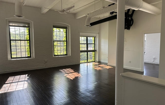 150 MOODY ST