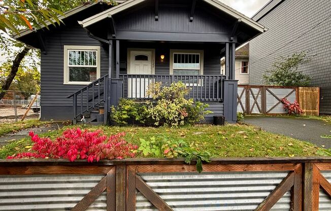 Craftsman Style House on Alberta