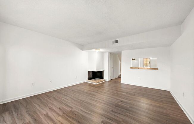 2 beds, 2.5 baths, $1,550, Unit 51