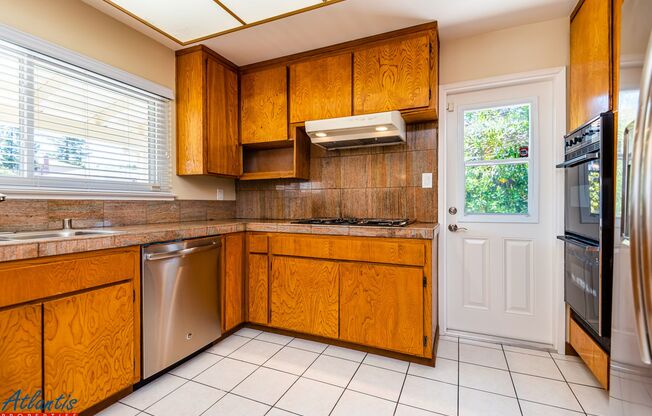 Beautiful Home | Remodeled Bathrooms | Cupertino Schools