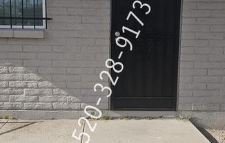 252 N MELWOOD AVE