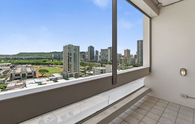2 beds, 2 baths, $4,200, Unit # PENTHOUSE 8