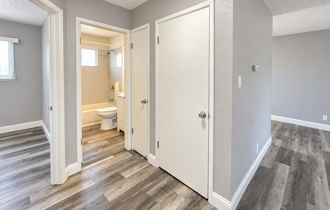 Oak Ridge Apartments