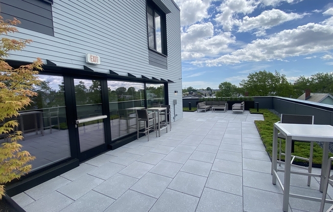 Studio, 1 bath, 387 sqft, $2,450, Unit 507