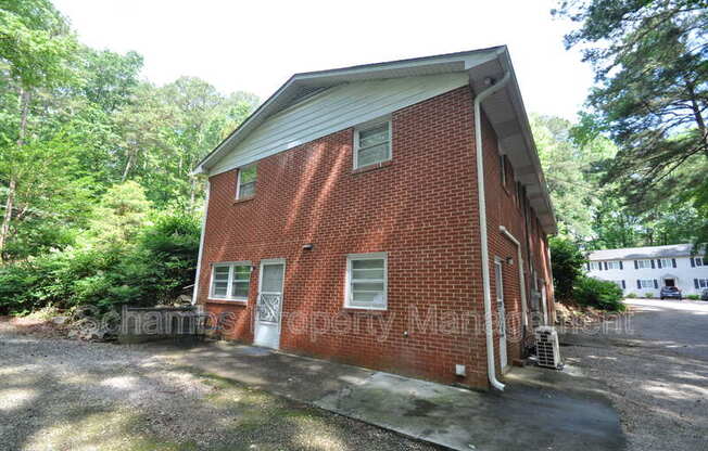 1426 OLD TRINITY CIR