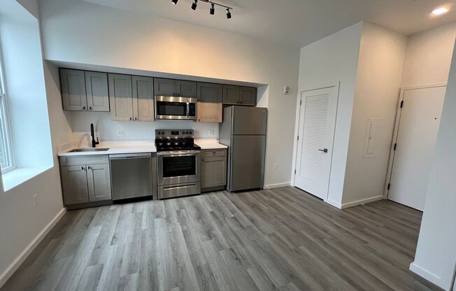 1 bed, 1 bath, 504 sqft, $1,445, Unit 406