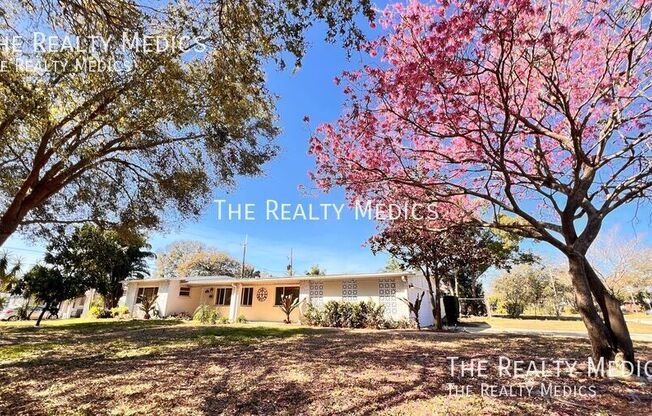 1516 DOVE DR