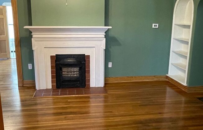 Single Family Home in Quiet Gentilly Neighborhood w/ Big Backyard, LAWNCARE INCLUDED IN RENT!