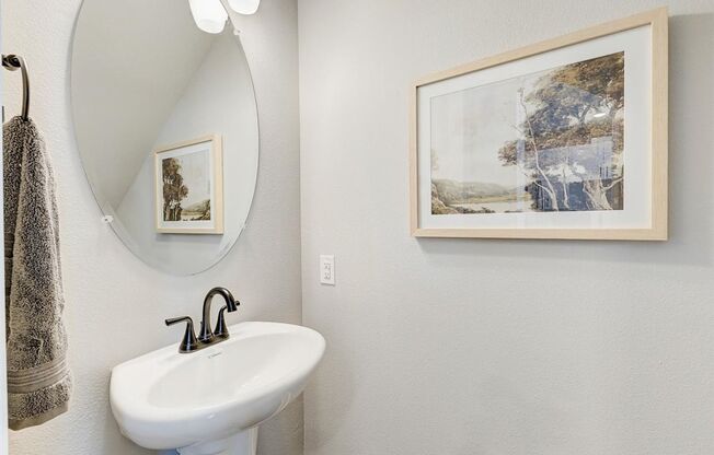 3 beds, 2.5 baths, 1,184 sqft, $1,750, Unit 4525 Colosseum Way