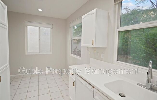 27870 CROWN CT CIR