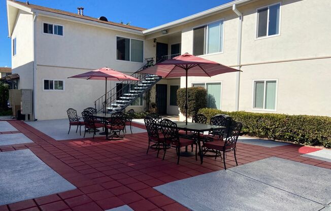 2 beds, 1 bath, 764 sqft, $1,995, Unit Unit 21