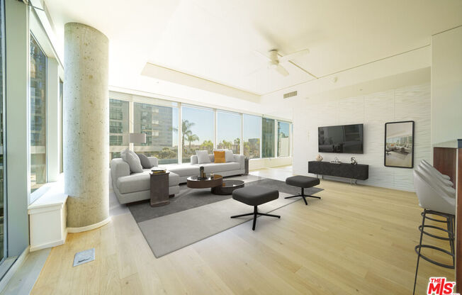 1 bed, 1.8 baths, 1,400 sqft, $3,990, Unit 817