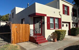 Terrific Downtown Location w/Storage Garage!