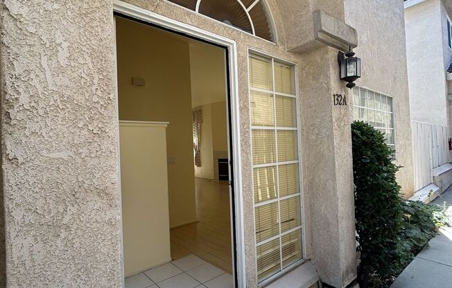Cozy 3 bedroom Condo in the most demanded neighborhood at City of Alhambra