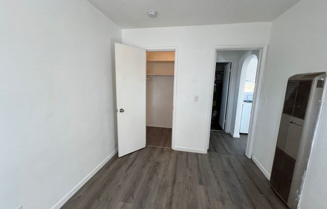 1 bed, 1 bath, $700, Unit Unit B