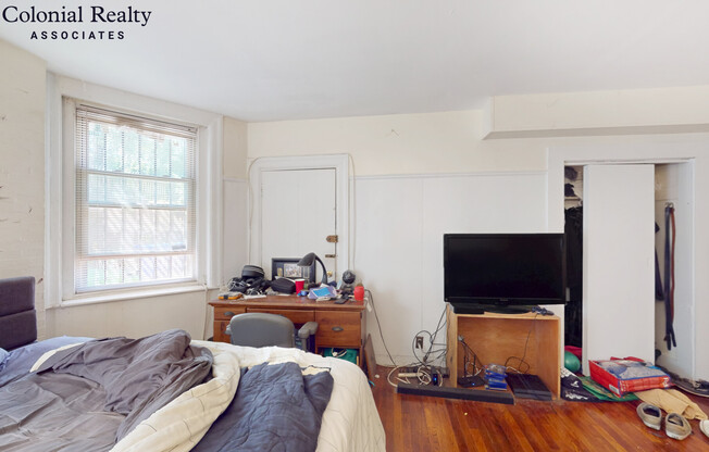 1067 BEACON ST