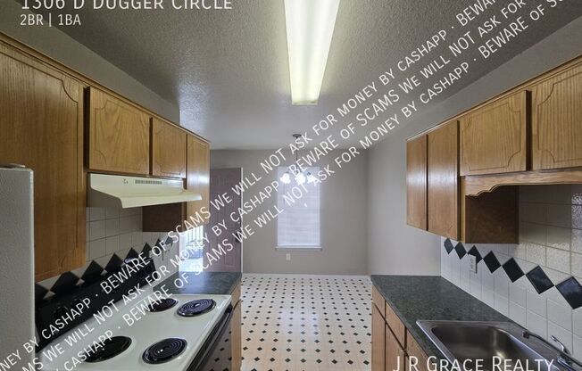 2 beds, 1 bath, $750