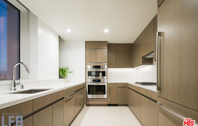 2 beds, 2.5 baths, 1,720 sqft, $7,000, Unit 2806