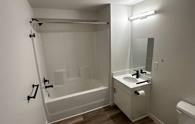 1 bed, 1 bath, 471 sqft, $1,700, Unit 310