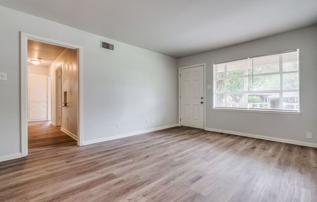 3 beds, 1 bath, $1,699