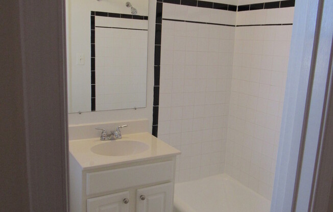 Studio, 1 bath, 458 sqft, $2,295, Unit W206
