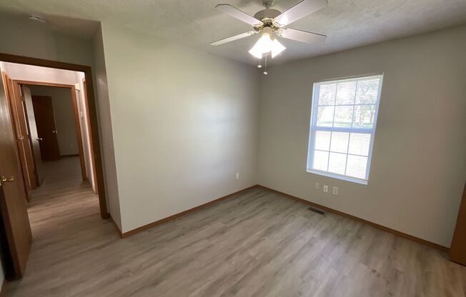 3 beds, 1 bath, $1,150