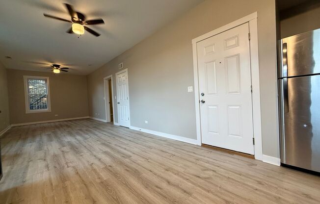 3222 S Aberdeen