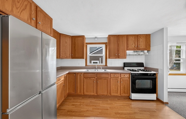3 beds, 1 bath, 1,100 sqft, $2,900, Unit 1