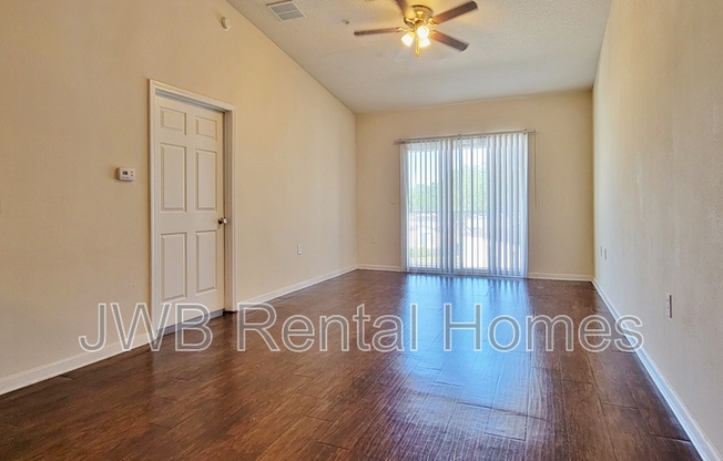 5100 PLAYPEN DR